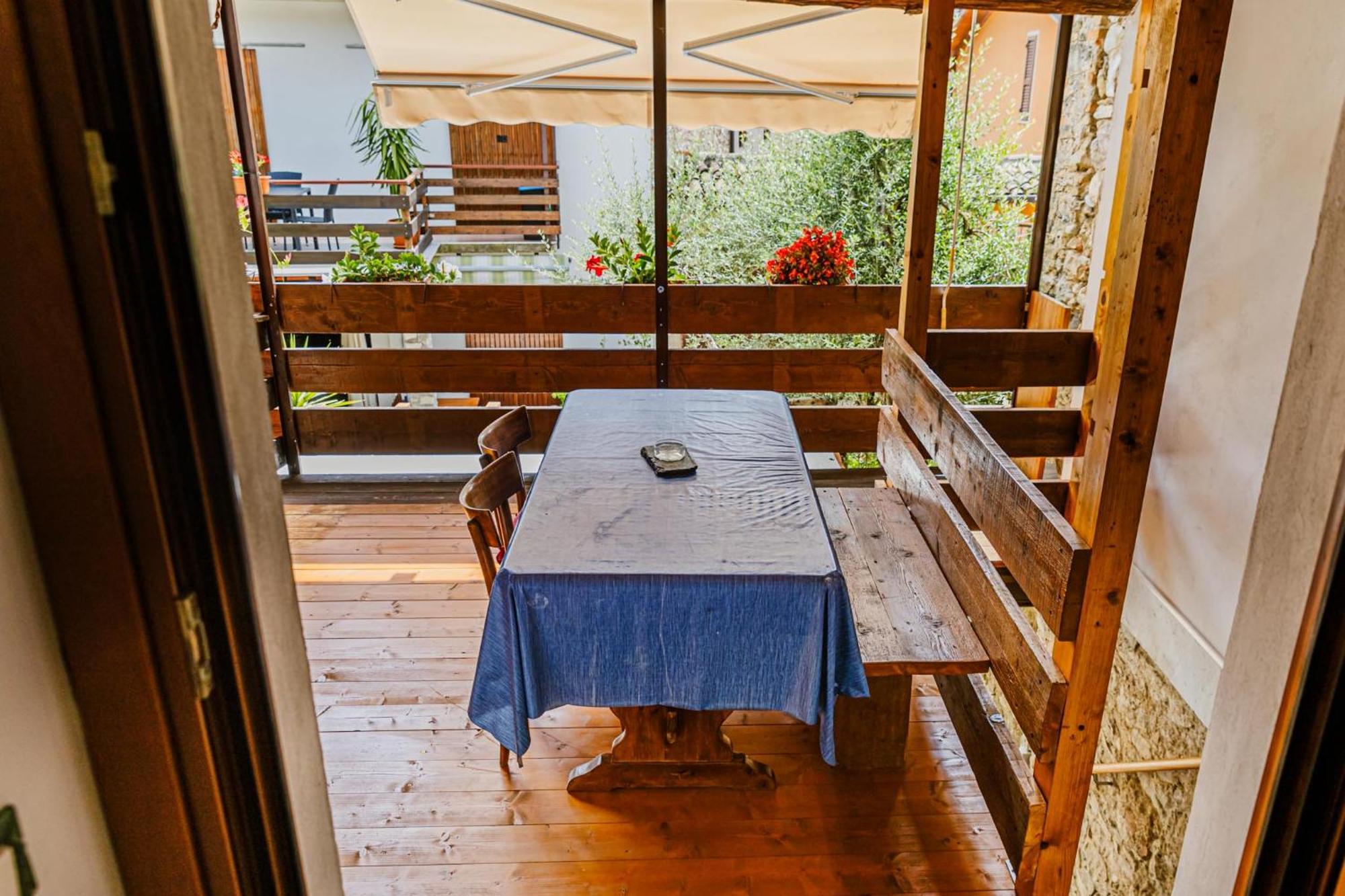 شقة Cozy Castello مانربا ديل جاردا المظهر الخارجي الصورة