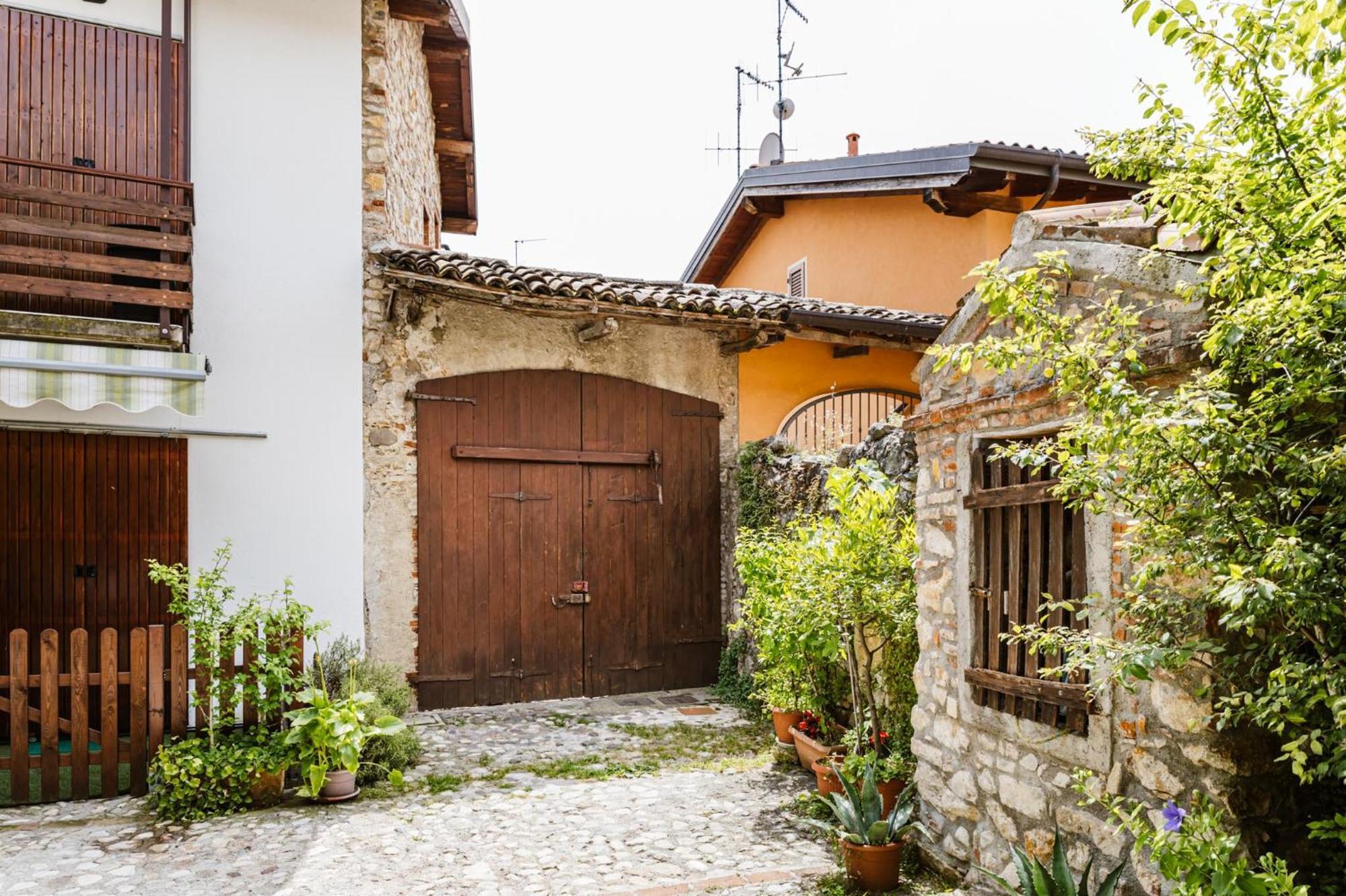 شقة Cozy Castello مانربا ديل جاردا المظهر الخارجي الصورة