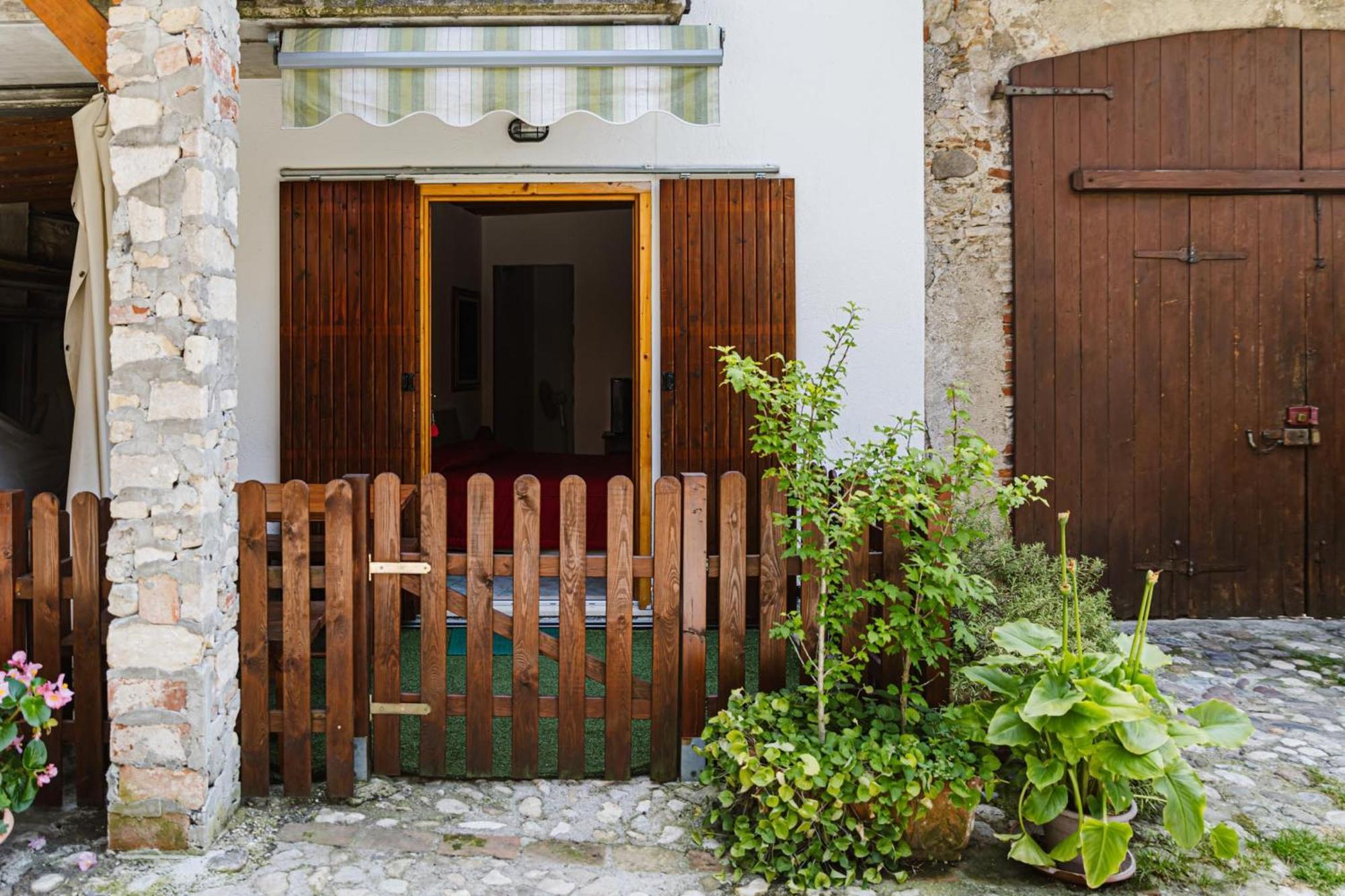 شقة Cozy Castello مانربا ديل جاردا المظهر الخارجي الصورة