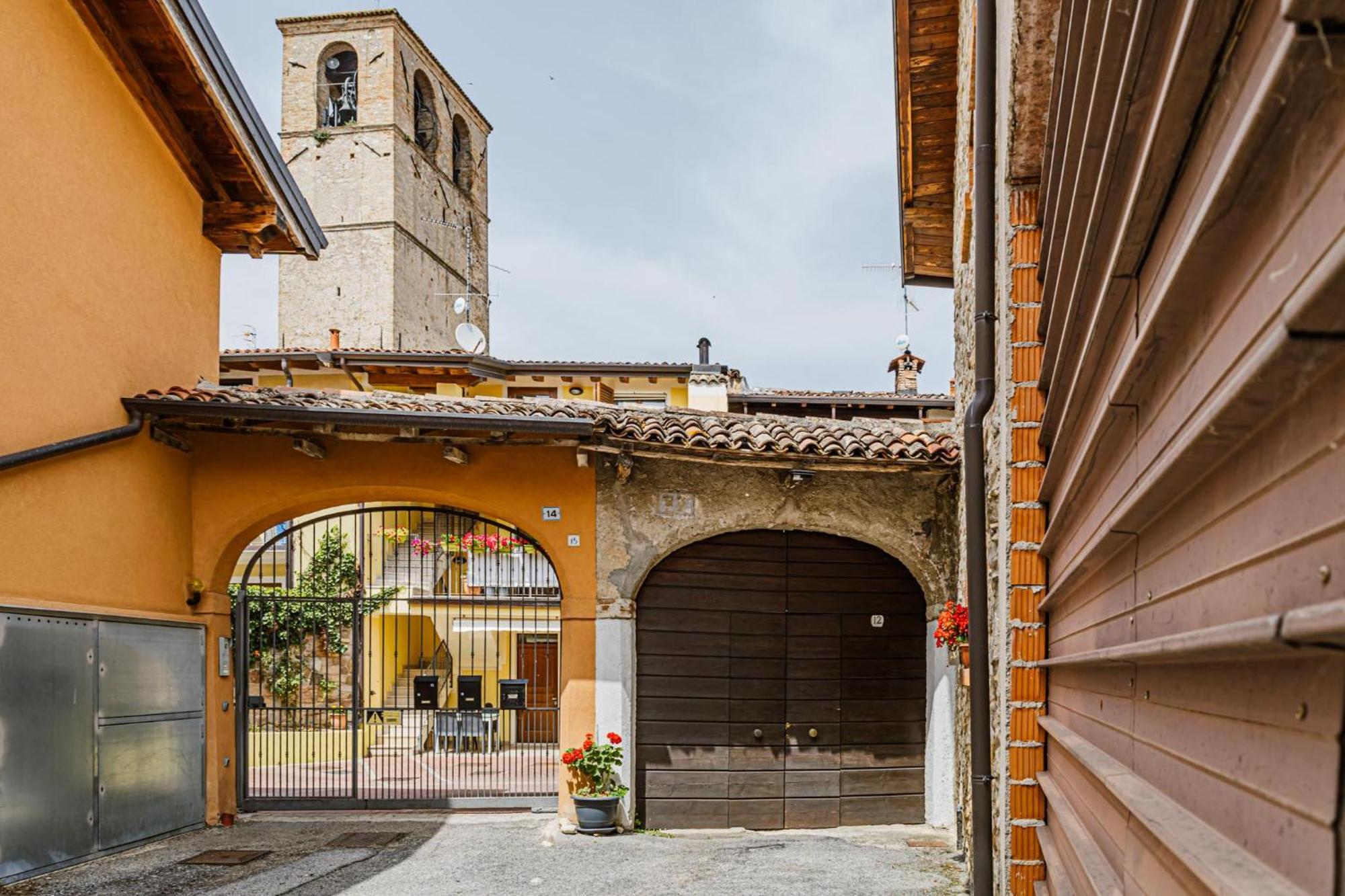 شقة Cozy Castello مانربا ديل جاردا المظهر الخارجي الصورة